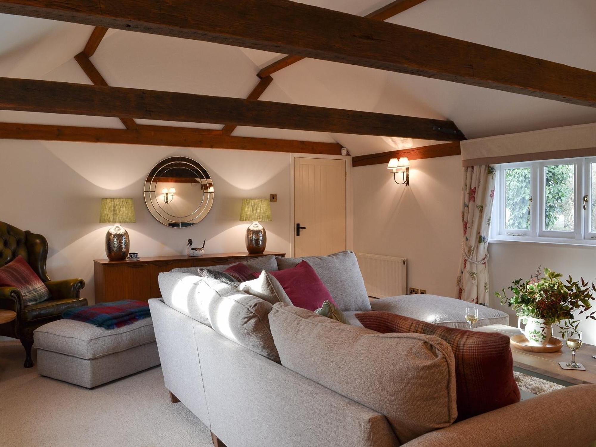 Maplehurst Barn Stables Staplehurst Extérieur photo